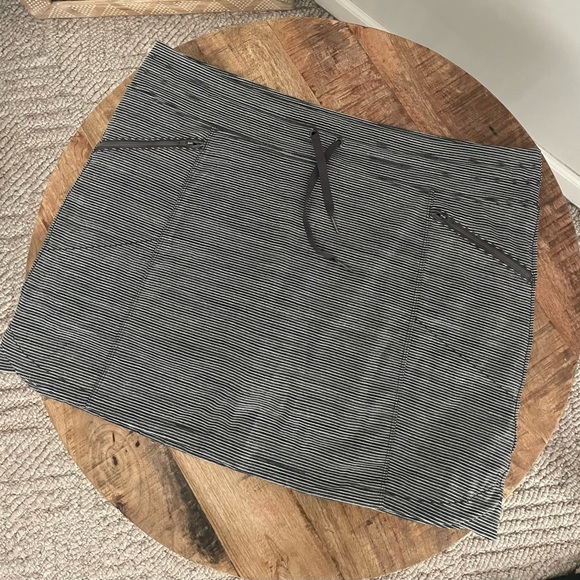 Athleta Pants - Athleta Striped Skort